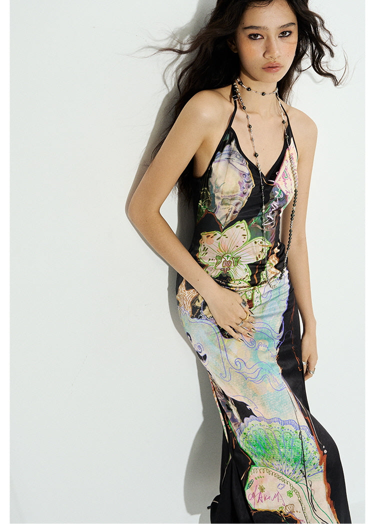 Robe longue fleurie à encolure pétale
